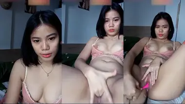 Cewek Cantik Colok Memek Mulus Live poster