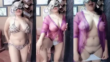 Tante DewiA Susu Gede Mango Dientot Brutal Sampe Banjir poster